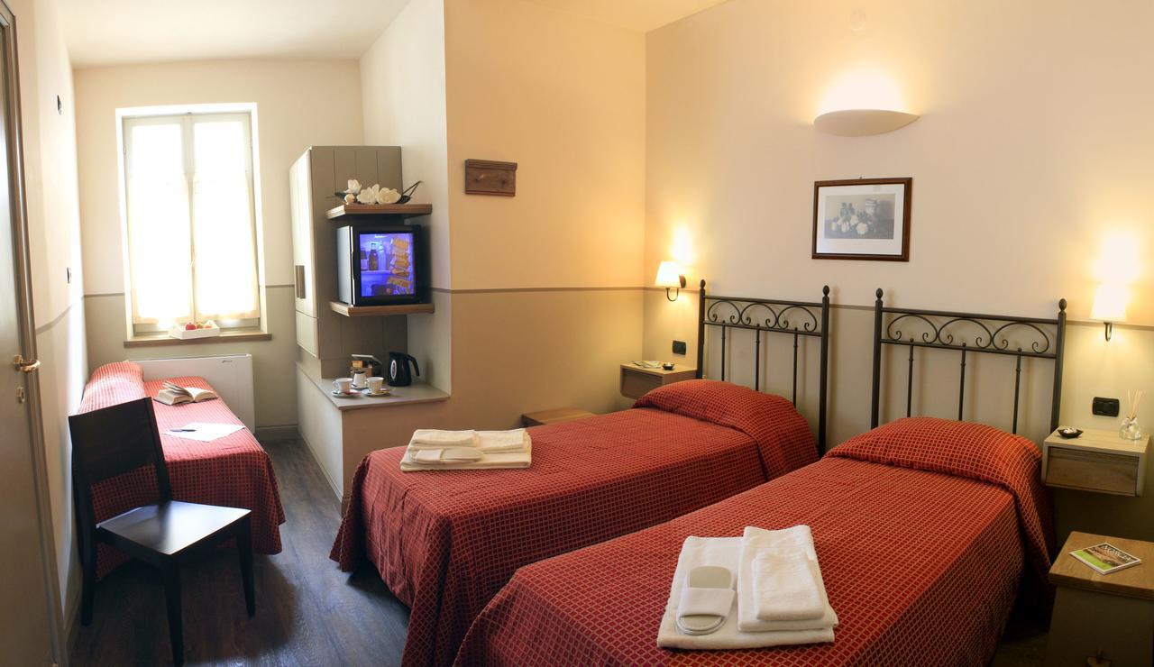 Albergo Benito Norcia Bagian luar foto